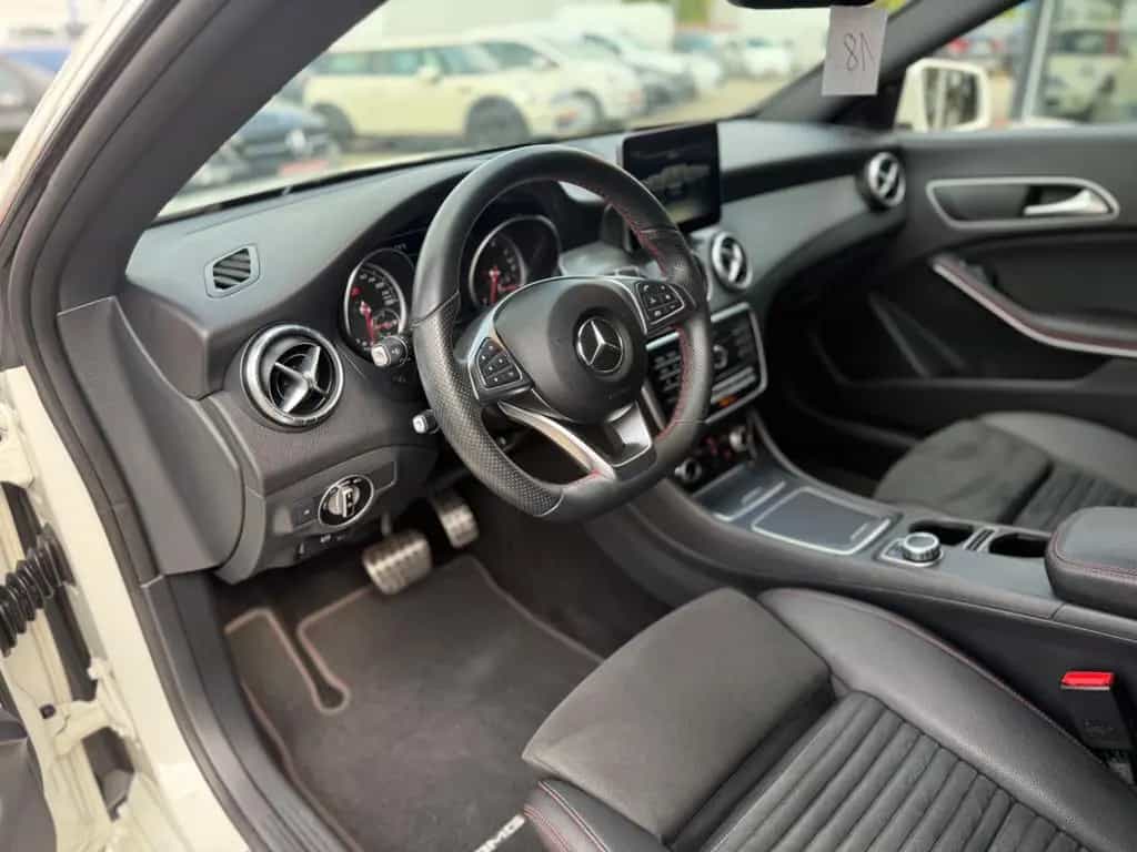 Mercedes-Benz CLA 200 Shooting Brake AMG LED Automatik 09/2016-photo-9
