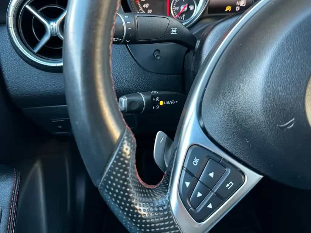 Mercedes-Benz CLA 200 *AMG-LINE*PANO*H&K*NIGHT*SHZ*NAVI*KAMERA* 11/2016-photo-8