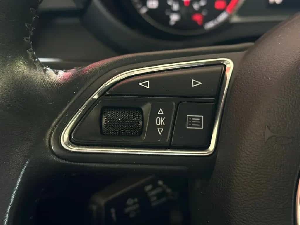 Audi A1 1.4TFSI S LINE BIXEN#SHZ#TEMPO#NAVI#KLIMA#PDC 07/2016-photo-15
