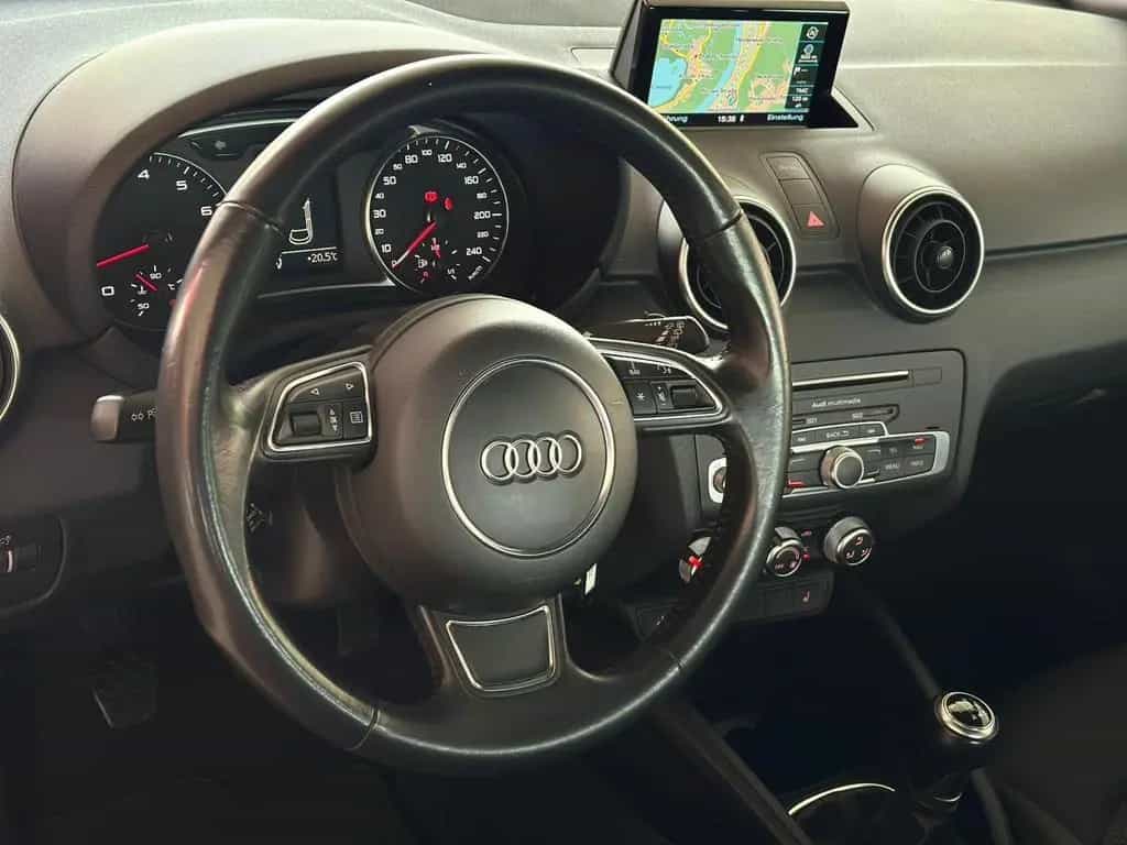 Audi A1 1.4TFSI S LINE BIXEN#SHZ#TEMPO#NAVI#KLIMA#PDC 07/2016-photo-32
