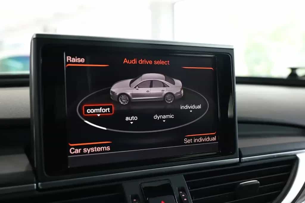 Audi S6 Lim. 4.0 TFSI quattro HUD*B&O 3d*Carbon*360 06/2015-photo-18