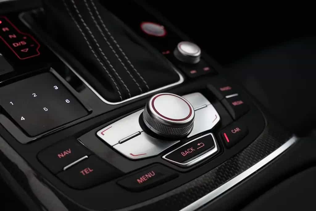 Audi S6 Lim. 4.0 TFSI quattro HUD*B&O 3d*Carbon*360 06/2015-photo-22