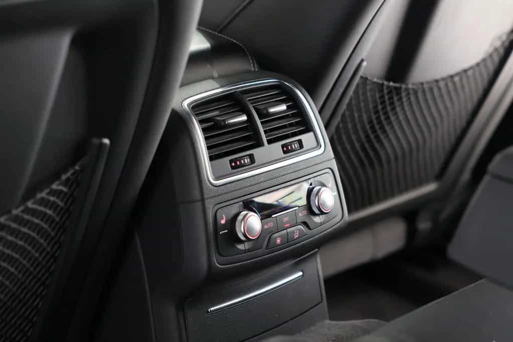 Audi S6 Lim. 4.0 TFSI quattro HUD*B&O 3d*Carbon*360 06/2015-photo-34