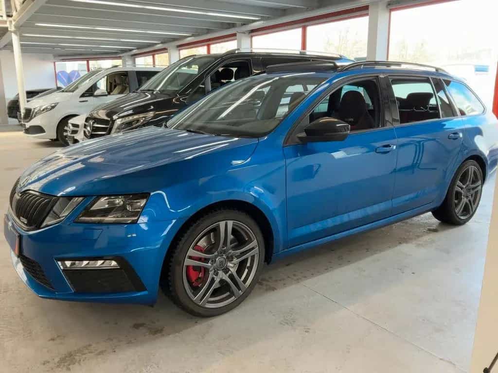 Skoda Octavia Combi RS DSG Panorama+LED+Navi+AHK+AAC 10/2017-photo-0
