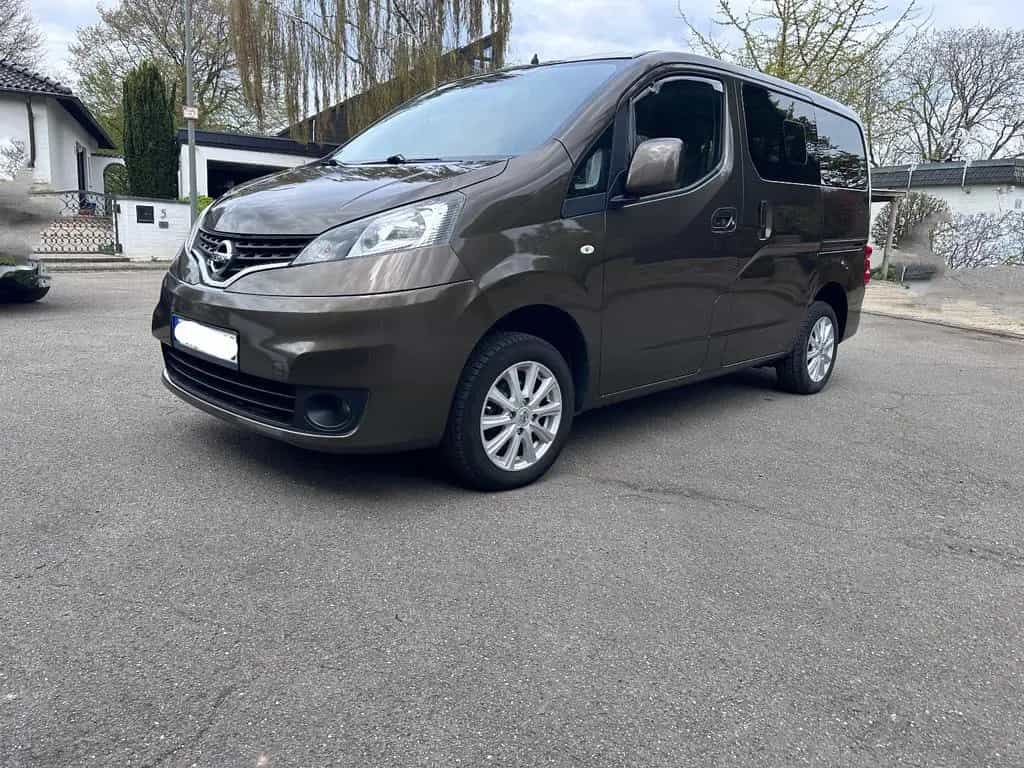 Nissan NV200 03/2017-photo-1