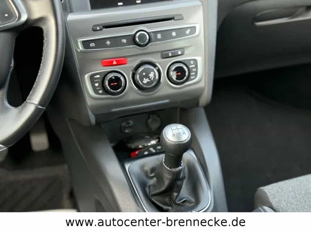 Citroën C4 1.2 Pure Tech 110 Selection HU 09/2027 06/2015-photo-14