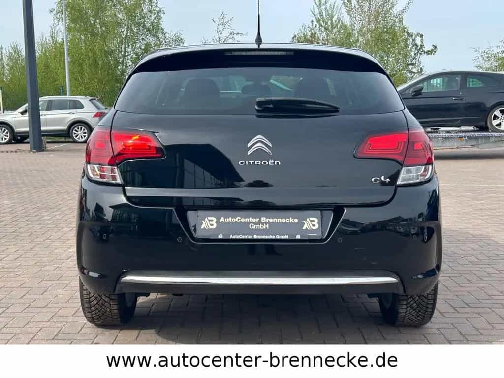 Citroën C4 1.2 Pure Tech 110 Selection HU 09/2027 06/2015-photo-3