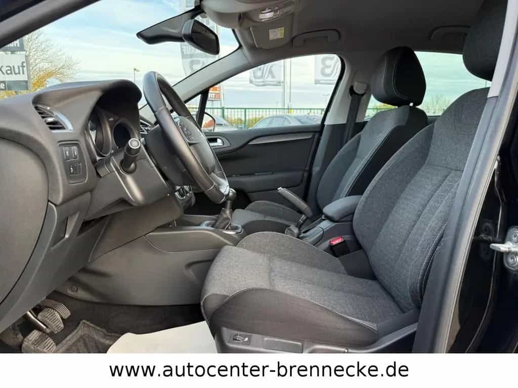 Citroën C4 1.2 Pure Tech 110 Selection HU 09/2027 06/2015-photo-8