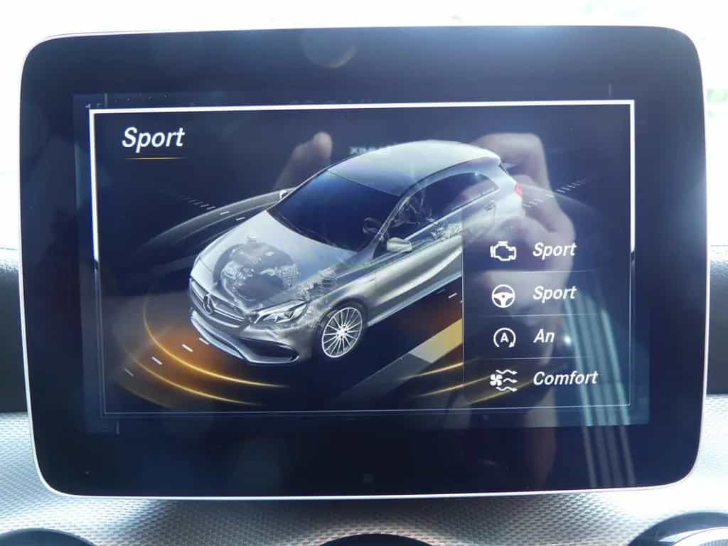 Mercedes-Benz A 180 Autom. AMG XENON/NAVI/KAMERA 07/2017-photo-12