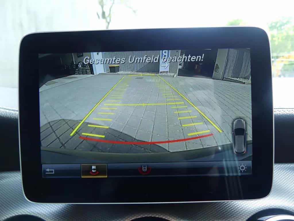 Mercedes-Benz A 180 Autom. AMG XENON/NAVI/KAMERA 07/2017-photo-8