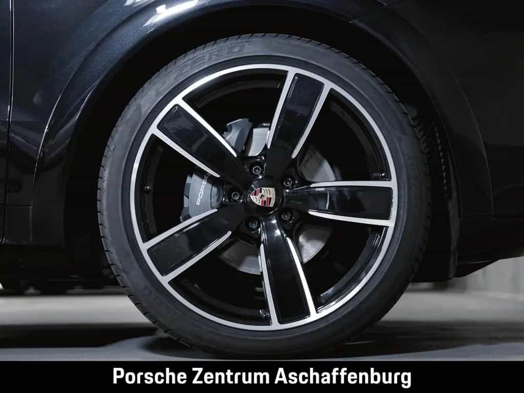 Porsche Cayenne Platinum Edition Luftfederung 06/2022-photo-10