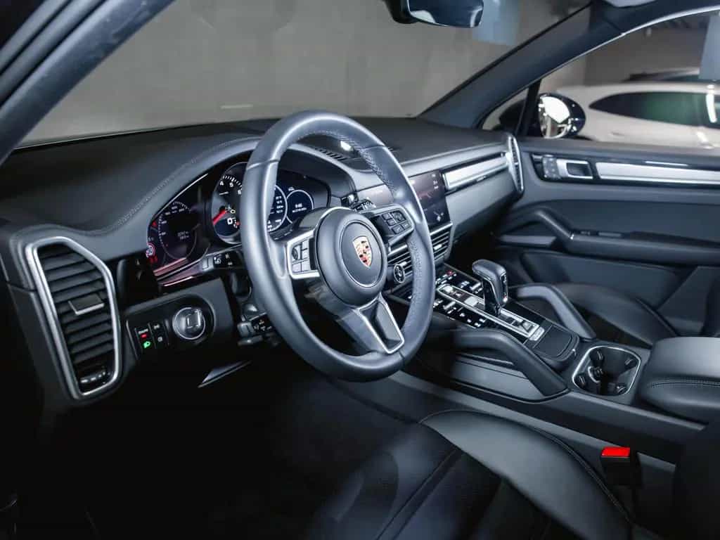 Porsche Cayenne Platinum Edition Luftfederung 06/2022-photo-13