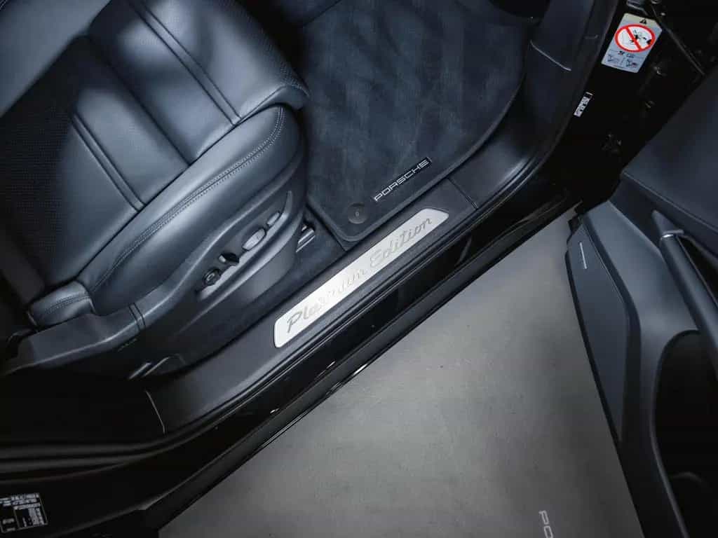 Porsche Cayenne Platinum Edition Luftfederung 06/2022-photo-26