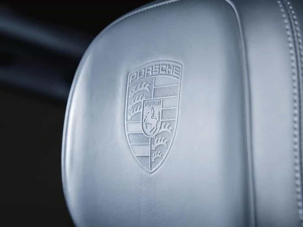 Porsche Cayenne Platinum Edition Luftfederung 06/2022-photo-43