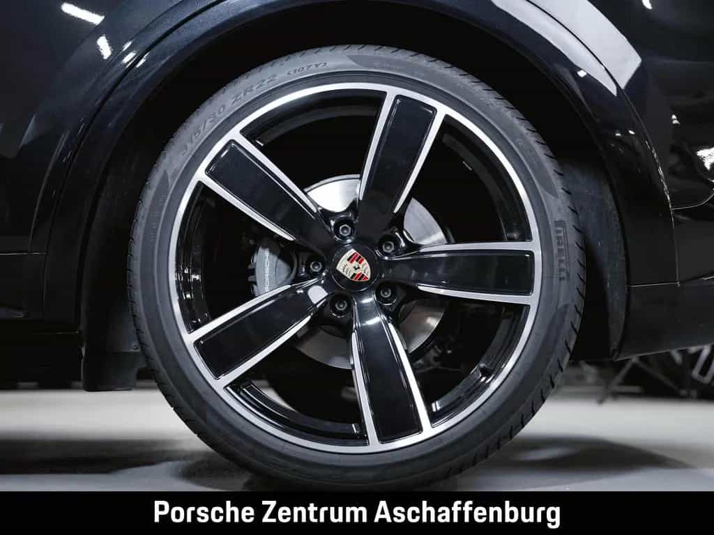 Porsche Cayenne Platinum Edition Luftfederung 06/2022-photo-9