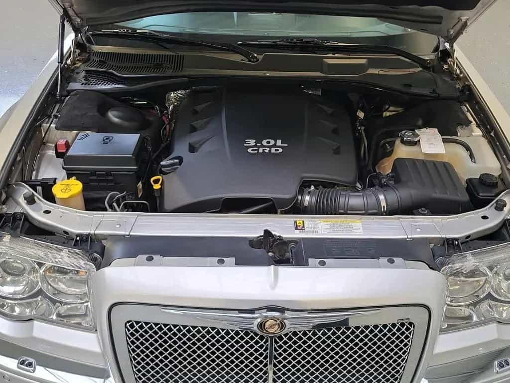 Chrysler 300C SRT Design 3.0 CRD 03/2011-photo-13