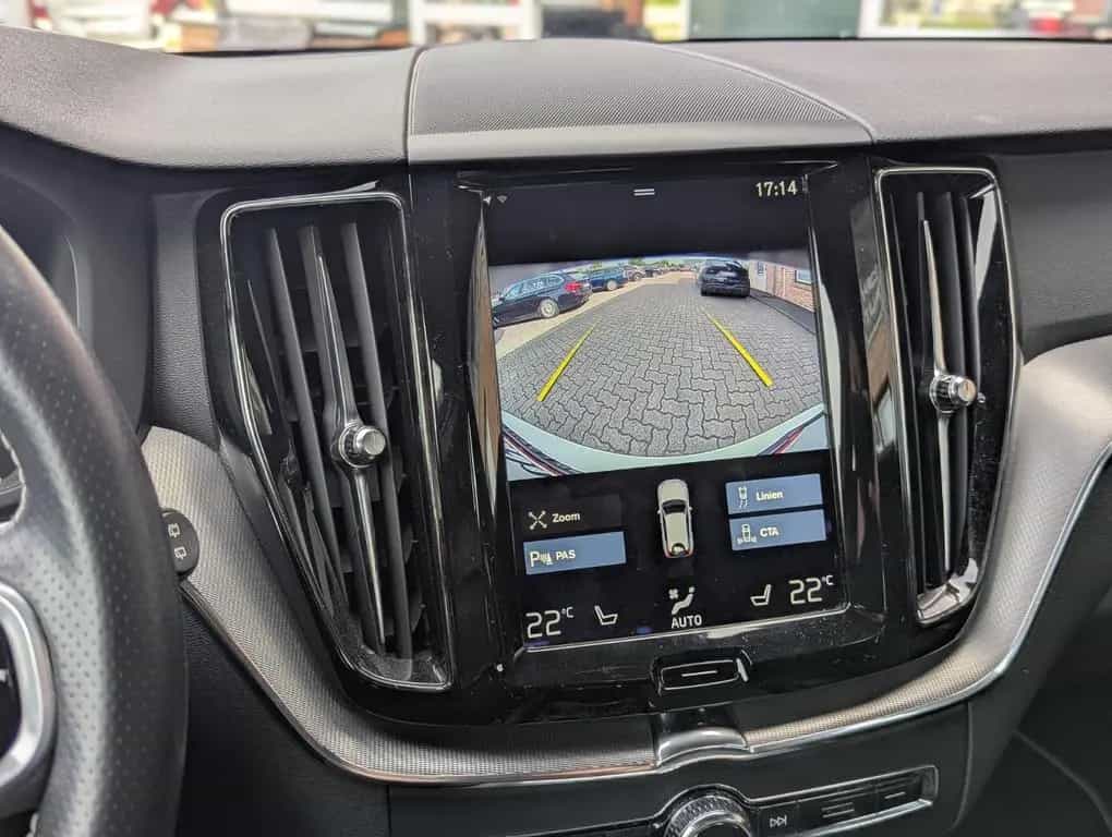Volvo XC60 AWD R-DESIGN LEDER MEMORY SPUR TOT HUD ACC 07/2017-photo-11