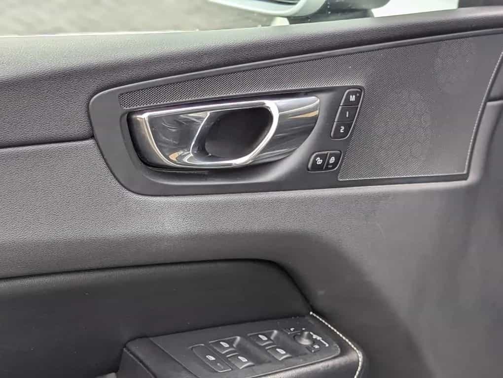 Volvo XC60 AWD R-DESIGN LEDER MEMORY SPUR TOT HUD ACC 07/2017-photo-12