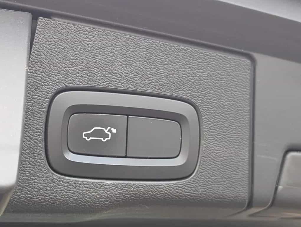 Volvo XC60 AWD R-DESIGN LEDER MEMORY SPUR TOT HUD ACC 07/2017-photo-14
