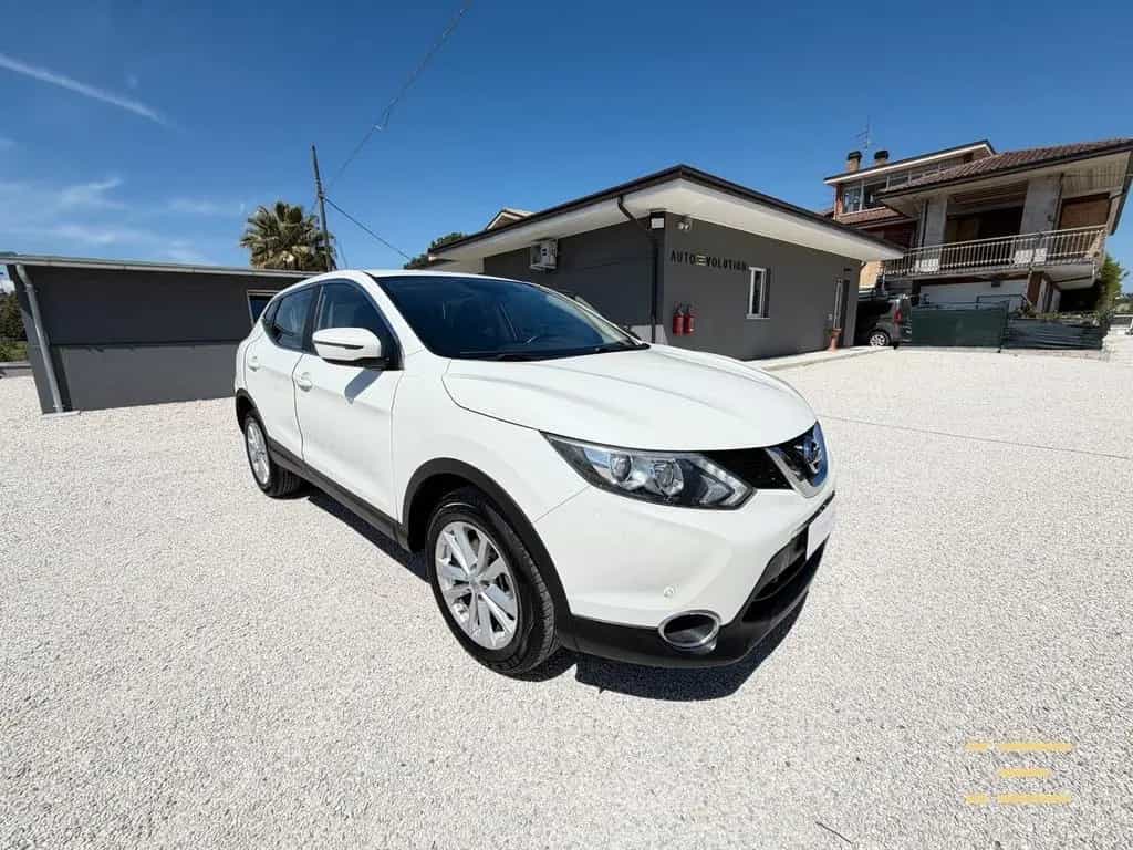 Nissan Qashqai 1.5 dCi 110 cv 109.184 km unico p 12/2015-photo-0
