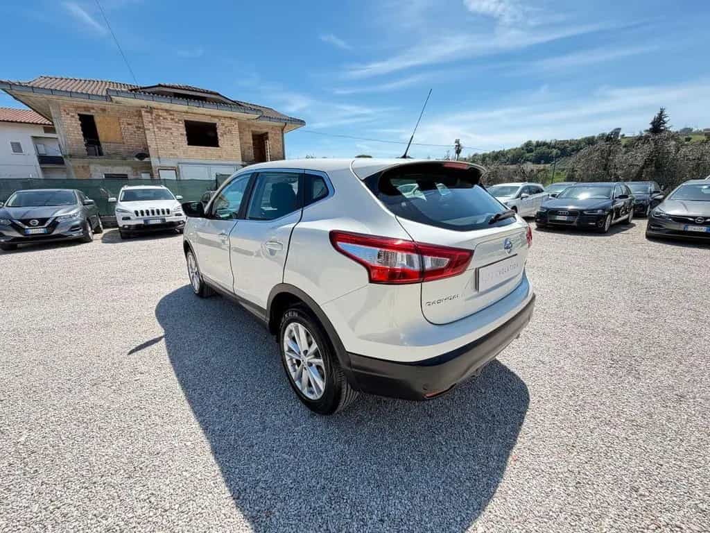 Nissan Qashqai 1.5 dCi 110 cv 109.184 km unico p 12/2015-photo-4