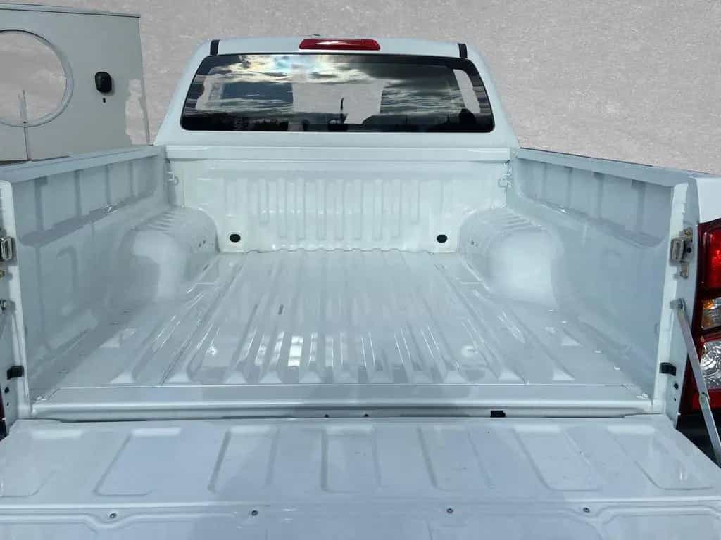 Isuzu D-Max 1.9 DOUBLE CAB L #ALLRAD #KLIMA #KAMERA #A null-photo-3