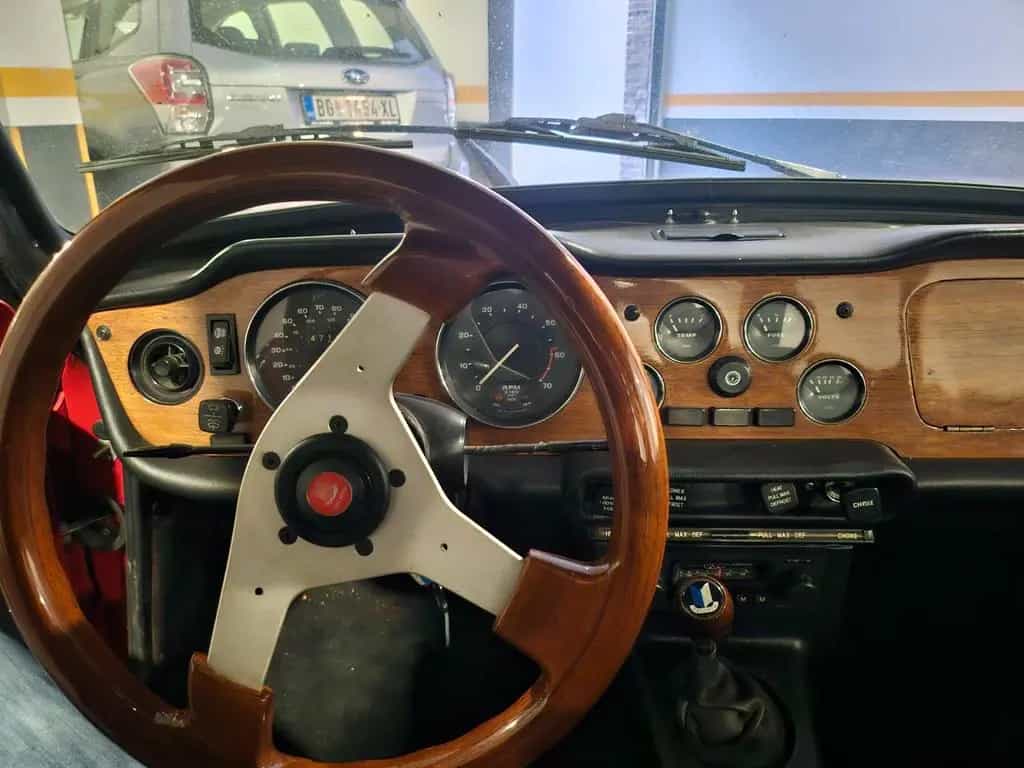 Triumph TR6 04/1976-photo-11