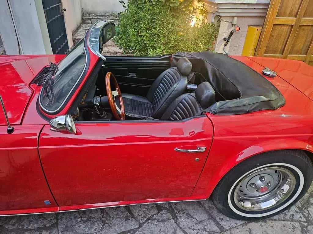 Triumph TR6 04/1976-photo-6