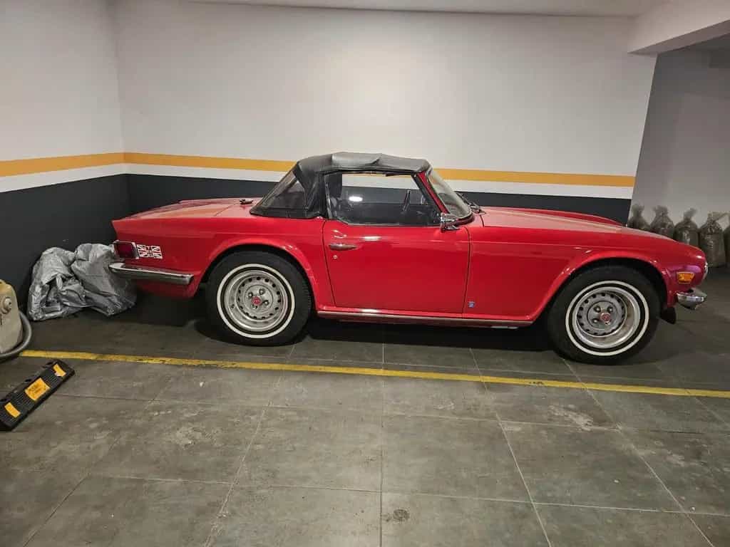 Triumph TR6 04/1976-photo-8