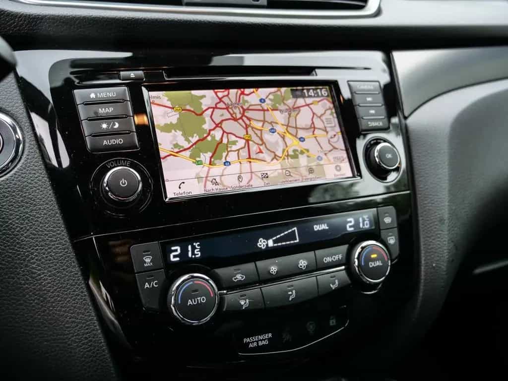 Nissan Qashqai Tekna+ Panorama Navi Leder Memory Sitze 04/2019-photo-14