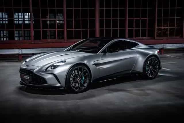 Aston Martin V8 Vantage MY25 BOWERS&WILKINS|SAMMLERFAHRZEUG 09/2024-photo-0
