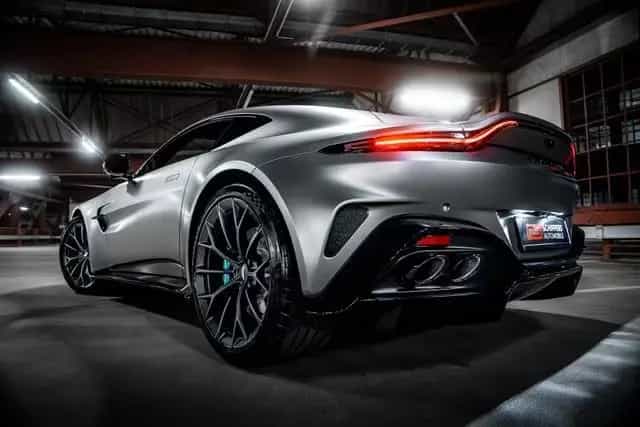 Aston Martin V8 Vantage MY25 BOWERS&WILKINS|SAMMLERFAHRZEUG 09/2024-photo-16