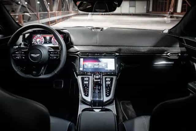 Aston Martin V8 Vantage MY25 BOWERS&WILKINS|SAMMLERFAHRZEUG 09/2024-photo-25