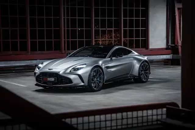 Aston Martin V8 Vantage MY25 BOWERS&WILKINS|SAMMLERFAHRZEUG 09/2024-photo-7