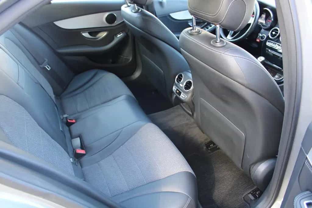 Mercedes-Benz C 180 CGI Limousine LED NAVI Standheiz Scheckhef 03/2015-photo-18