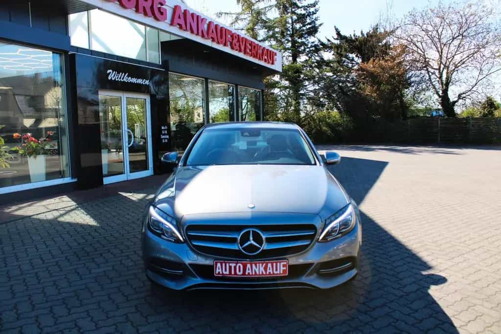 Mercedes-Benz C 180 CGI Limousine LED NAVI Standheiz Scheckhef 03/2015-photo-2