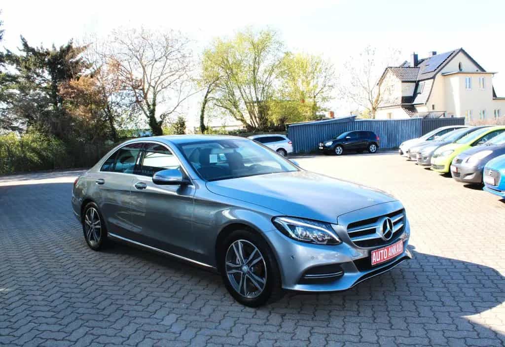 Mercedes-Benz C 180 CGI Limousine LED NAVI Standheiz Scheckhef 03/2015-photo-3