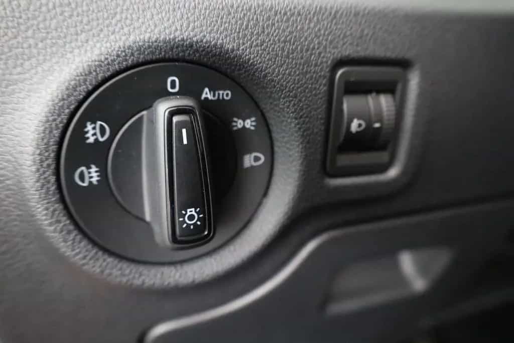 Skoda Fabia 1.0 TSI Style LED, Sitzheizung, AppConnect 10/2021-photo-8