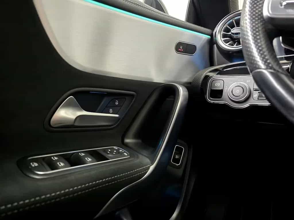 Mercedes-Benz CLA 250 SB 4-Matic AMG *Pano*ACC*HuD*LED* 08/2021-photo-19