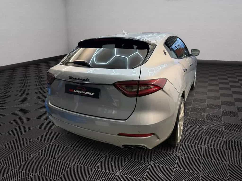 Maserati Levante GranLusso Pan. 22 Zol.Luftf.Voll Voll 06/2019-photo-16