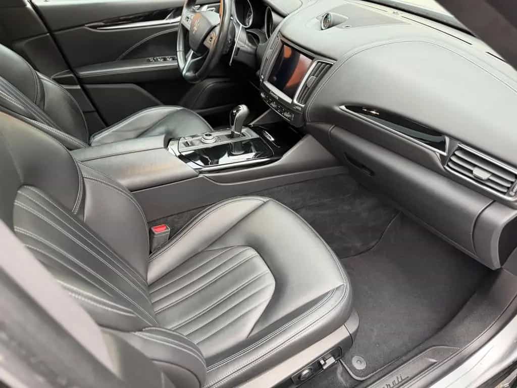 Maserati Levante GranLusso Pan. 22 Zol.Luftf.Voll Voll 06/2019-photo-19