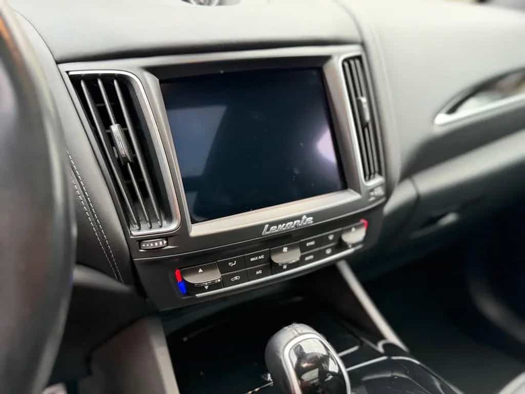 Maserati Levante GranLusso Pan. 22 Zol.Luftf.Voll Voll 06/2019-photo-23