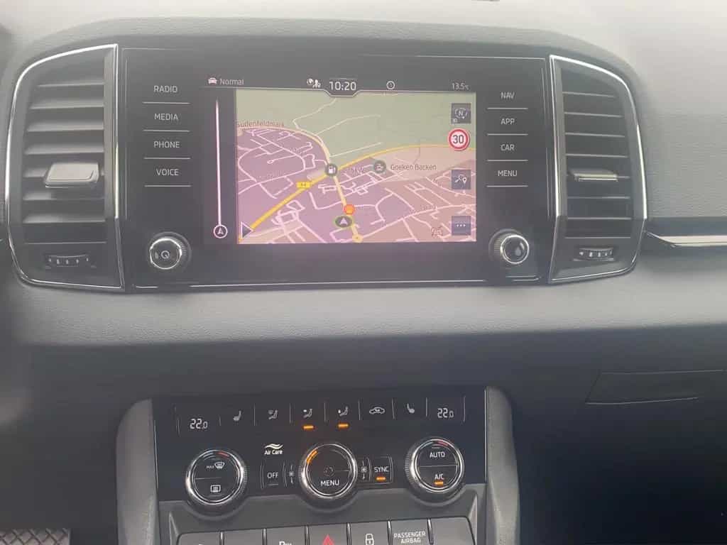 Skoda Karoq 1.5 TSI Selection Tour DSG Navi+PDC+LED+SH 08/2025-photo-13