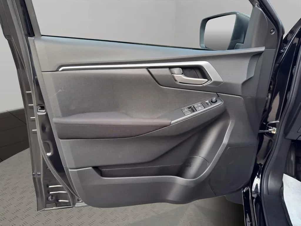Isuzu D-Max Space Cab 4x4 LS | VIELE EXTRAS | TOP 04/2026-photo-11