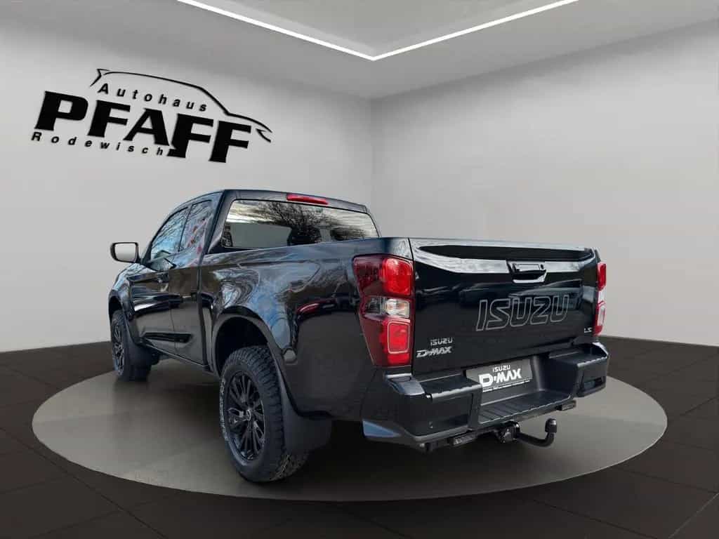 Isuzu D-Max Space Cab 4x4 LS | VIELE EXTRAS | TOP 04/2026-photo-2