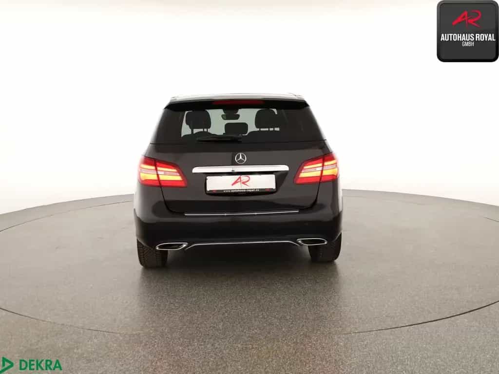 Mercedes-Benz B 200 URBAN AUTOMATIK,KAMERA,TOTWINKELASSIST,SH 04/2018-photo-11