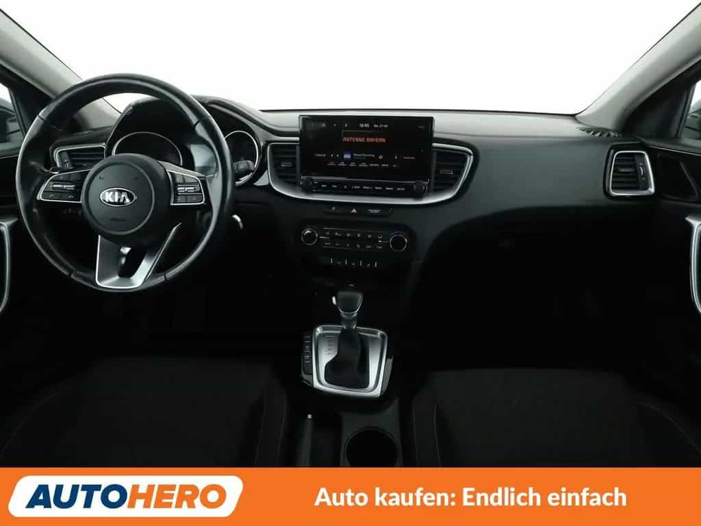 Kia Ceed 1.6 CRDi Vision Aut*NAVI*TEMPO*CAM*PDC*SHZ 11/2019-photo-11