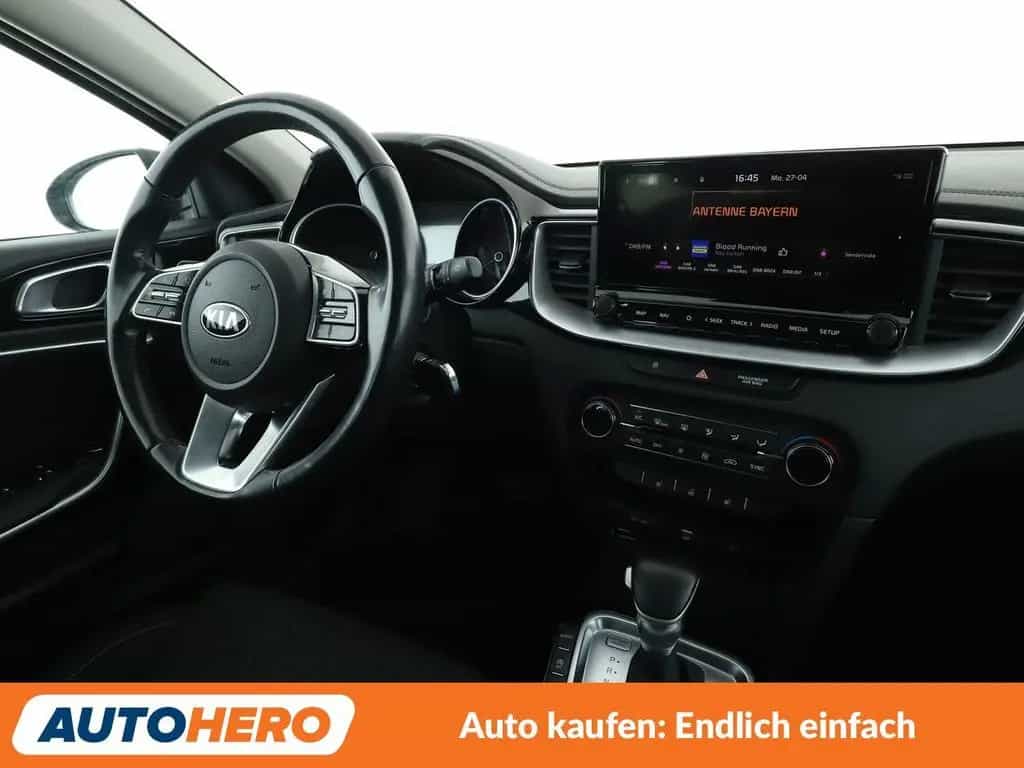 Kia Ceed 1.6 CRDi Vision Aut*NAVI*TEMPO*CAM*PDC*SHZ 11/2019-photo-12