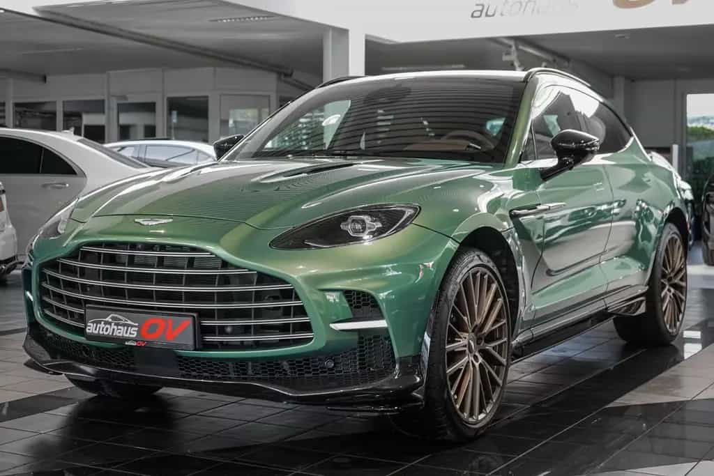 Aston Martin DBX 707 * Carbonpaket * Copper Bronze * Monotone 05/2025-photo-11