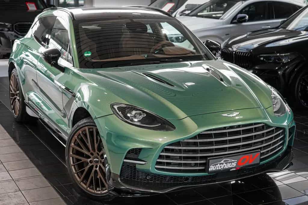 Aston Martin DBX 707 * Carbonpaket * Copper Bronze * Monotone 05/2025-photo-13